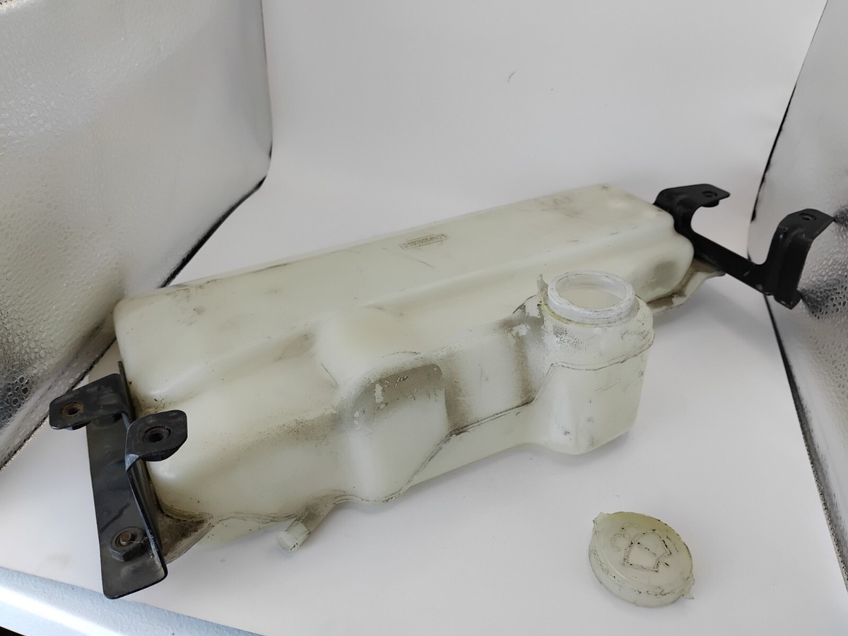 1984-1989 Nissan 300ZX Z31 Windshield Washer Reservoir Bottle Tank 