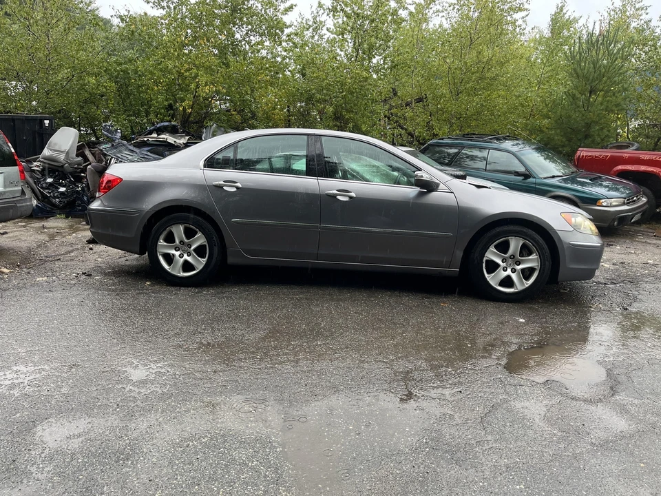 Culata trasera ACURA RL 05 06 07 08 RH Foto 4 de 4