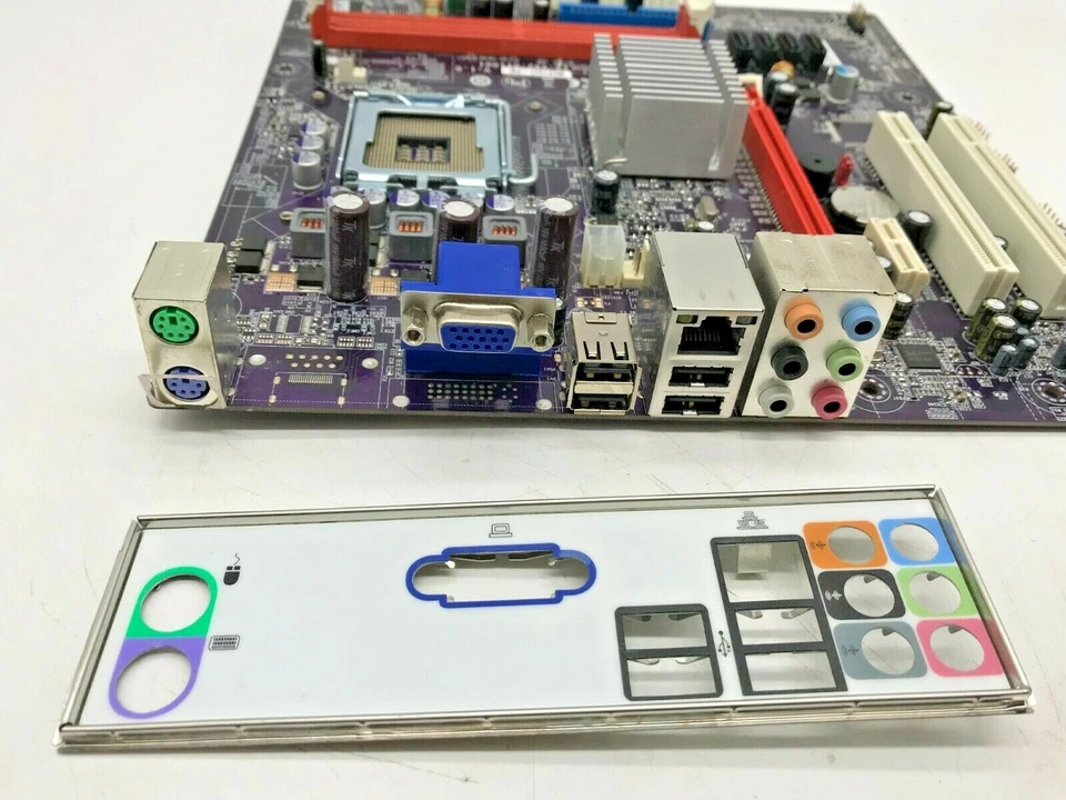 ECS MCP73VT-PM VER:1.0 DDR2 - microATX - Socket LGA 775 - avec I/O Shield #M1354 - Photo 3/4