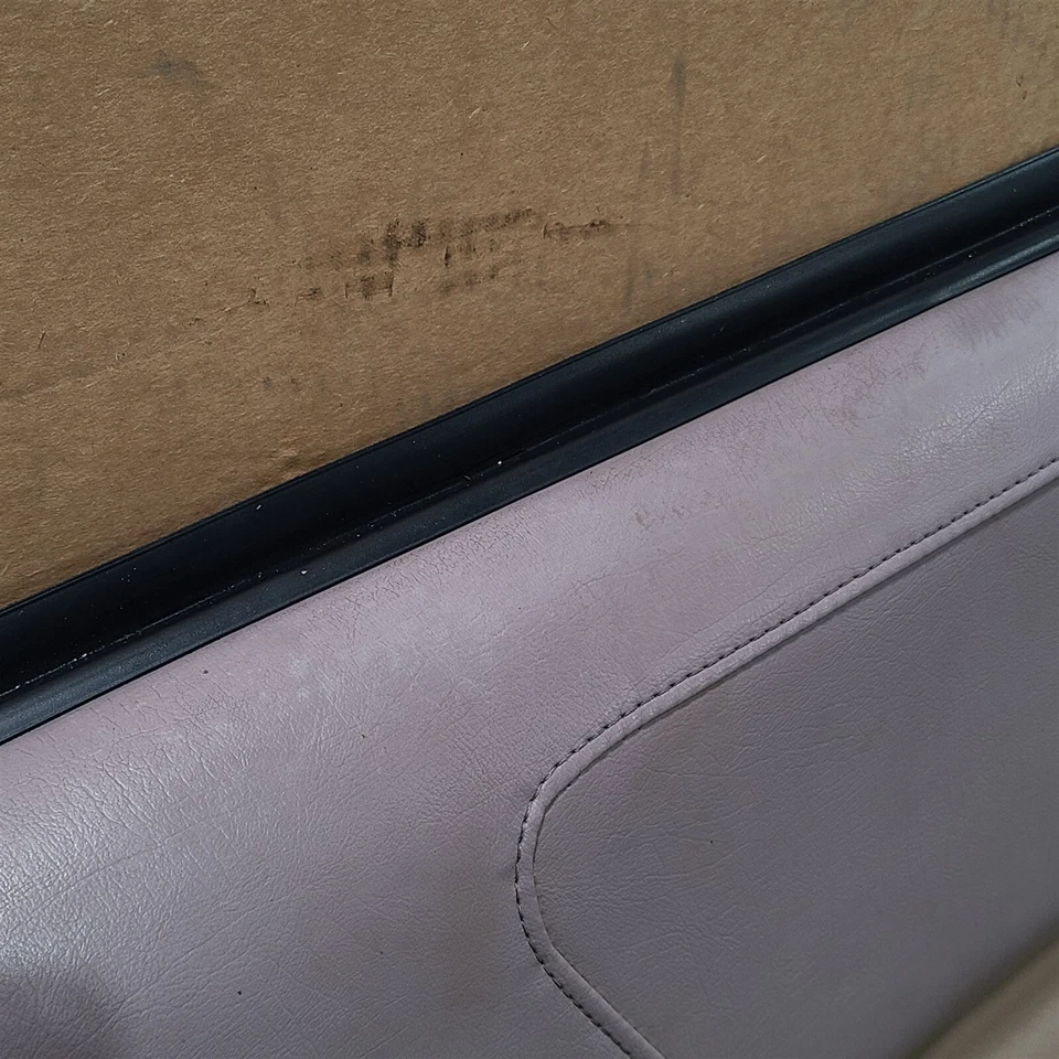 93-96 Camaro Z28 Door Panels Driver Passenger Lh Rh Set Pair Oem Aa7335 - Image 4 of 4