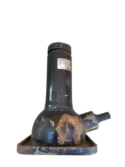 アメリカ　アンティーク　木彫り　PARA BR TOTA 96 Toyota Land Cruiser Bottle Jack 1991-1997 | eBay