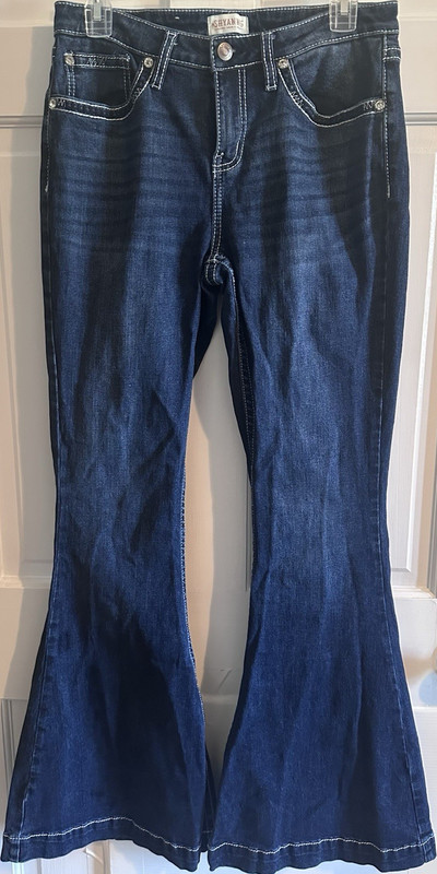 Shyanne Women's Blue Medium Wash Flared Stretch Jeans 5-Pocket Rhinestone