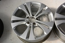 1x Alufelge 17 Zoll 7.5" 5x112 52ET Glanz Silber A2464010800 Mercedes-Benz 1x Alufelge 17 Zoll 7.5" 5x112 52ET Glanz Silber A2464010800 Mercedes-Benz