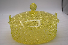 ANTIQUE VASEELINE GLASS COVERD DISH DASIE AND BUTTON 8 1/4"
