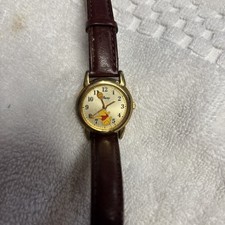 Orologio Timex vintage classico Winnie The Pooh usato con cura con Christopher Robin
