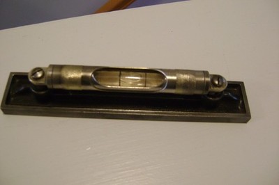STANLEY #34 MACHINIST LEVEL 6 INCH V BOTTOM