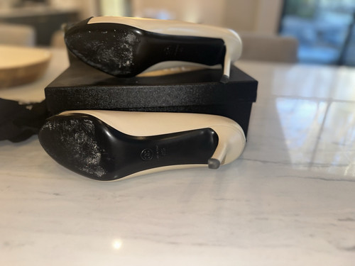CHANEL WOMENS PUMP SIZE 41.5 BEIGE CALFSKIN/ BLACK GROSGRAIN/ CAMELLIA 3.5" HEEL - Picture 11 of 14