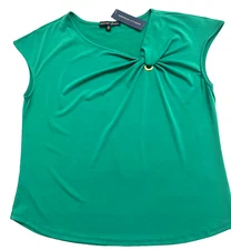 Adrienne Vittadini Blouse Top Sz M Green Christmas Short Sleeve Career NWT
