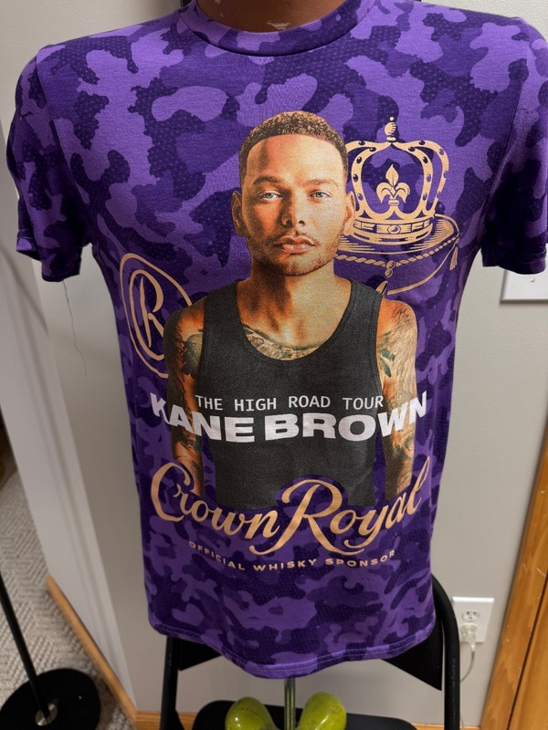 KANE BROWN CONCERT T-SHIRT 2025 THE HIGH ROAD TOUR SMALL CROWN ROYAL