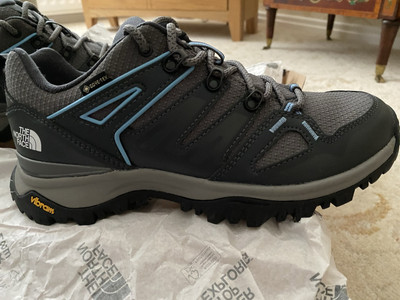 North Face Women’s Hedgehog GTX Walking hiking Shoes/trainers UK worn  once UK