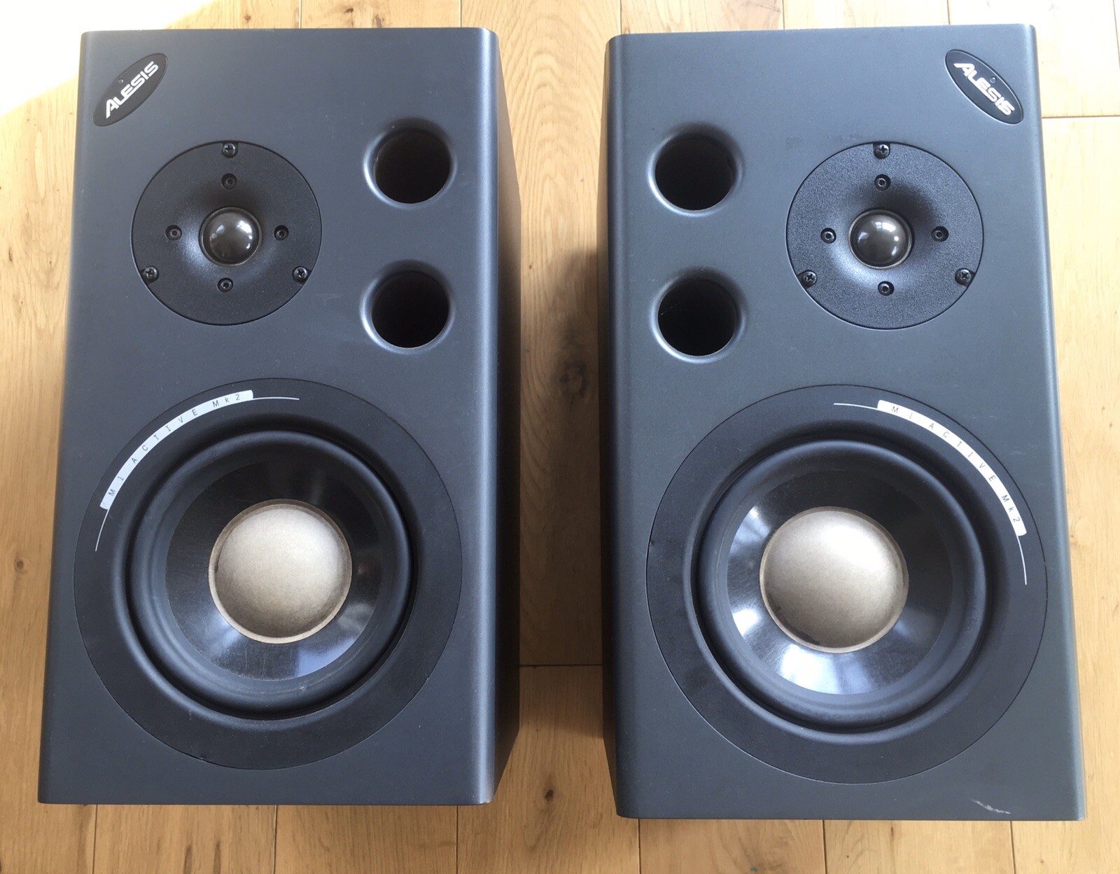 alesis m1 active studio monitors