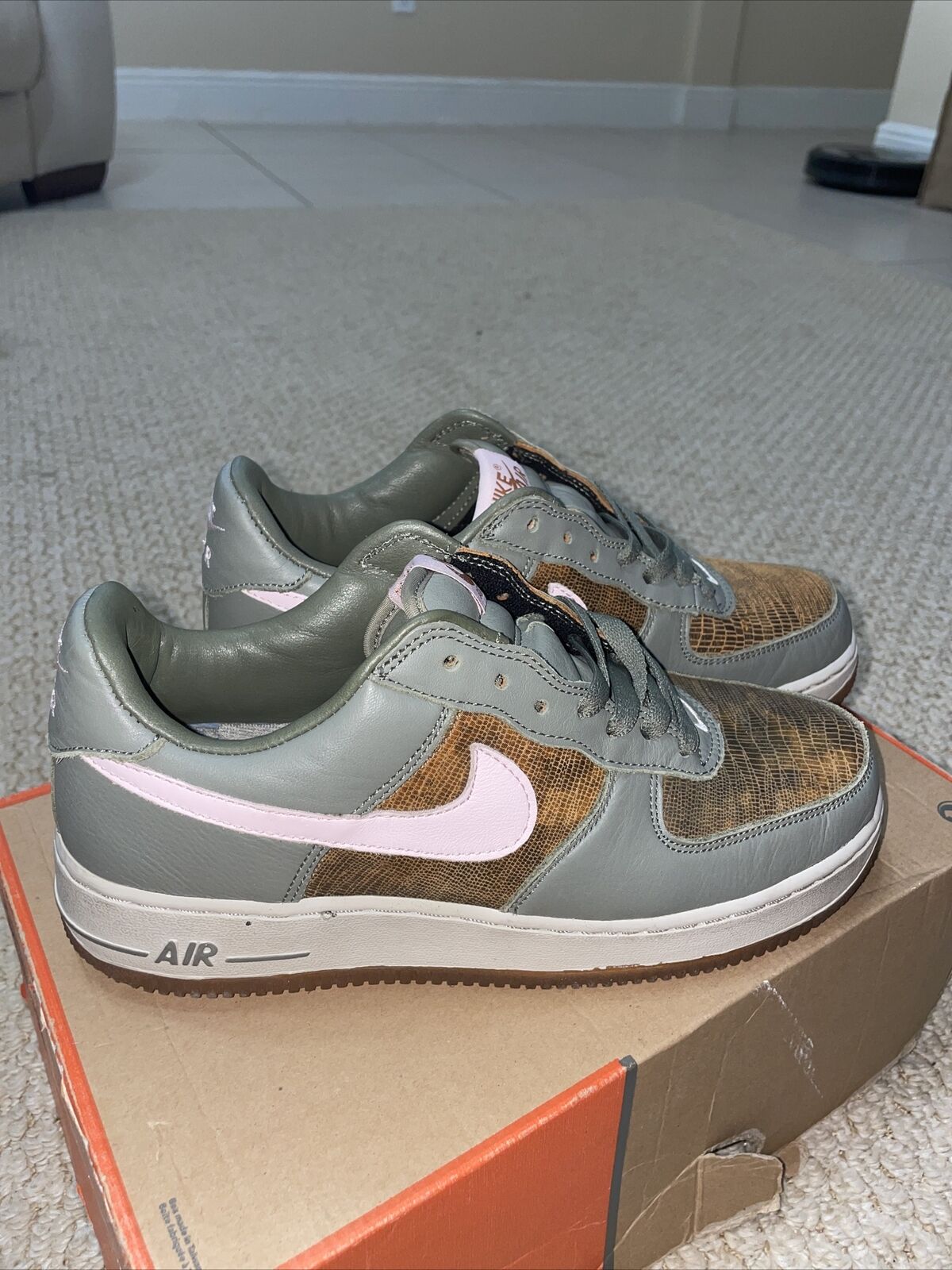2005 Nike Air Force 1 Premium Shoes 308038-361 Womens 8.5 