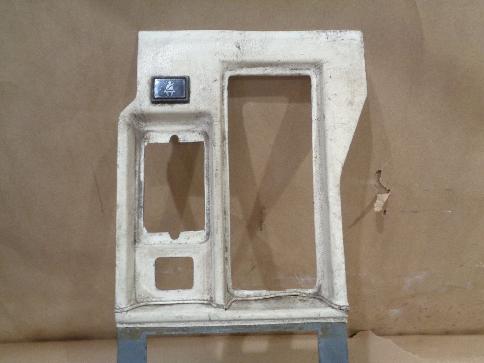 Ferrari Mondial Front Switch Plate - P/N 61057500