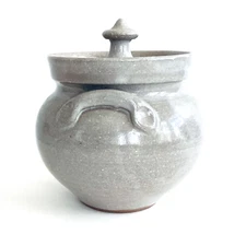 1983 Rustic Carolina Sugar Bowl Farmhouse Studio Pottery Flowers MCM Lid Vintage