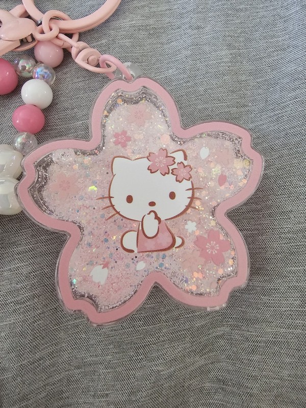 Hello Kitty moving glitter Pink White Clear Glitter Plastic Keychain