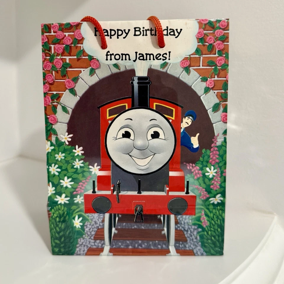 Bolsa de regalo de cumpleaños Thomas The Tank Engine Hallmark 1994 vintage, tamaño pequeño 8”x4”x6” Foto 3 de 4