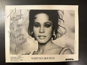 ＊最終価格＊　ホイットニー・ヒューストン　サイン入りポートレート　証明書付き Whitney Houston Signed | eBay