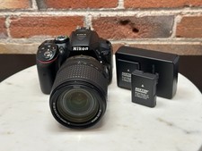 Nikon D5300 With 18-140mm Lens 3 Batteries - Very Good Condition
