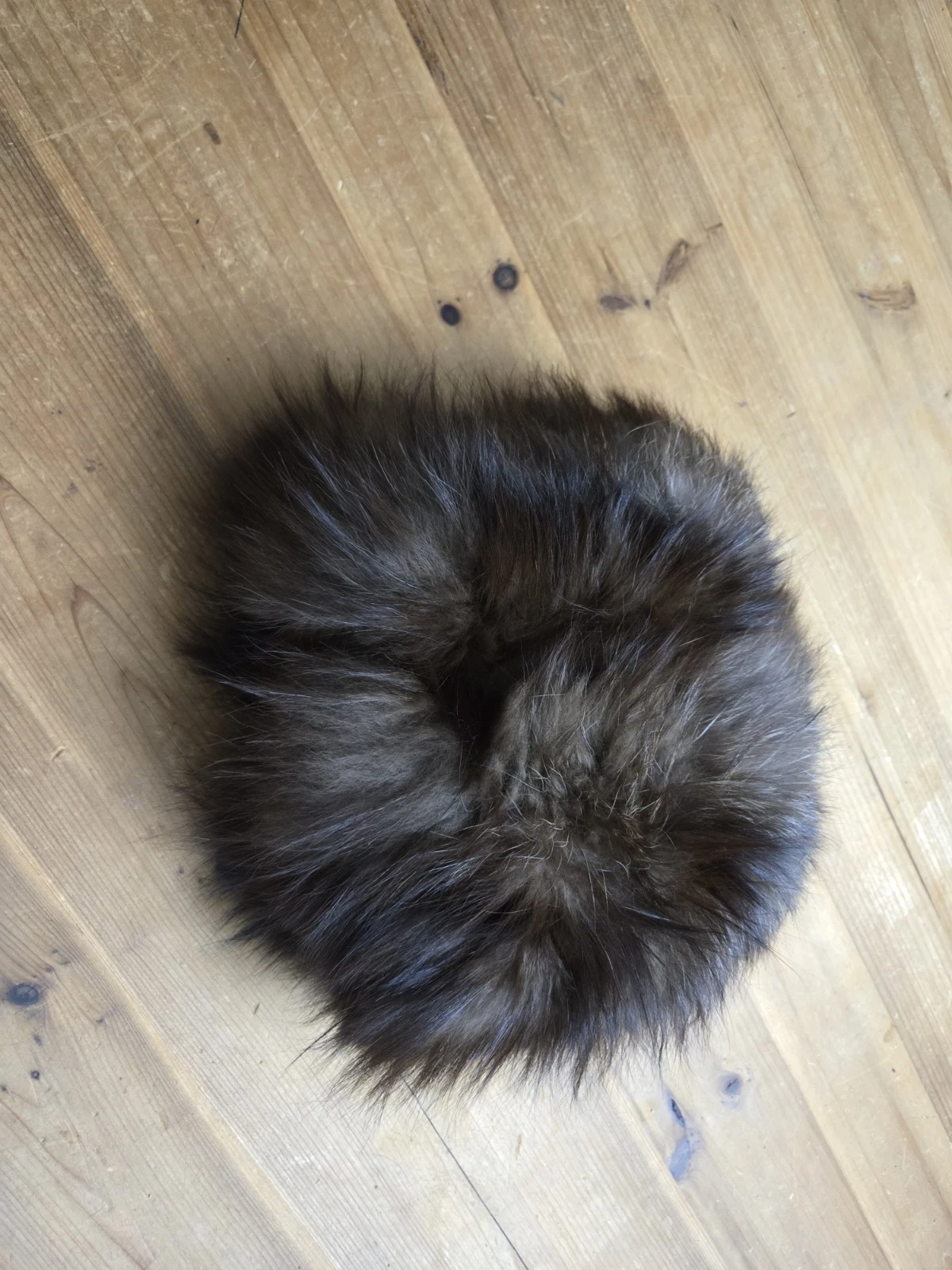 Vintage Fur Muff Hand Warmer Wrist Strap Inside Zipper Pocket No Tags