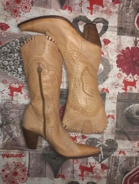 Women Harris Wharf London Boots Beige Leather 38.5