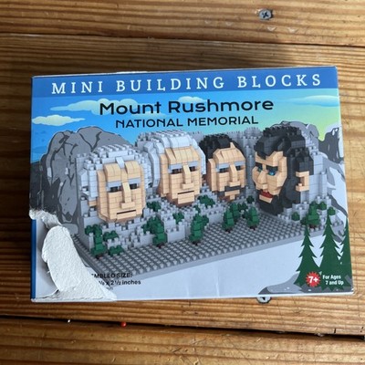 Mount Rushmore National Memorial Mini Building Blocks Set 691 Pieces BRAND NEW