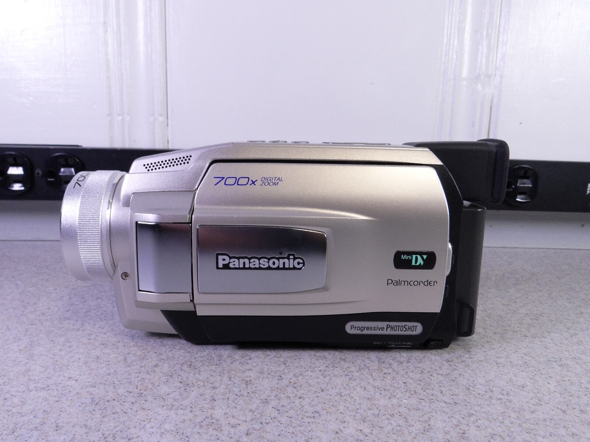 Panasonic PV-DV530 Silver Digital MiniDV Camcorder 10x