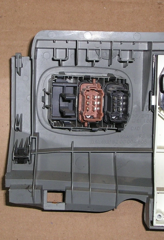 VAUXHALL VIVARO MK1 06-14 HEATER A/C CONTROL SWITCH UNIT & SWITCHES - 91166441 - Image 4 of 4