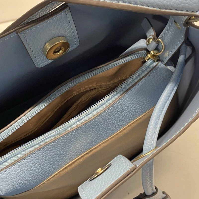 Bolso con cubo y cordón Nanette Lepore Foto 4 de 4