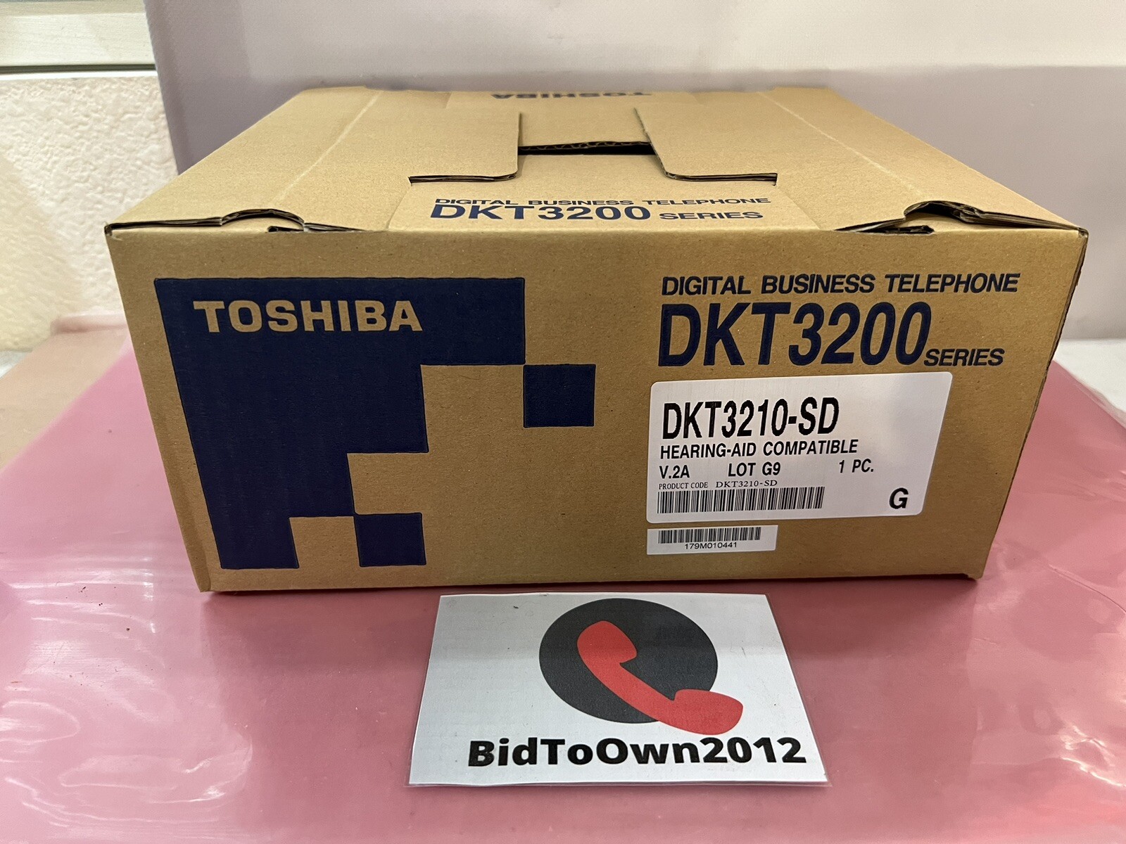 Toshiba DKT3210-SD 10-Button Speaker Display phone Charcoal/ New In Original Box