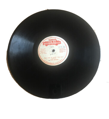 Reggae￼ Vinyl Record Dennis Brown - Hold On To What You Got / 12 
