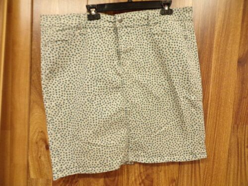 Wrangler Women's Denim Skirt Spots Pattern Size 18M - Picture 3 of 3