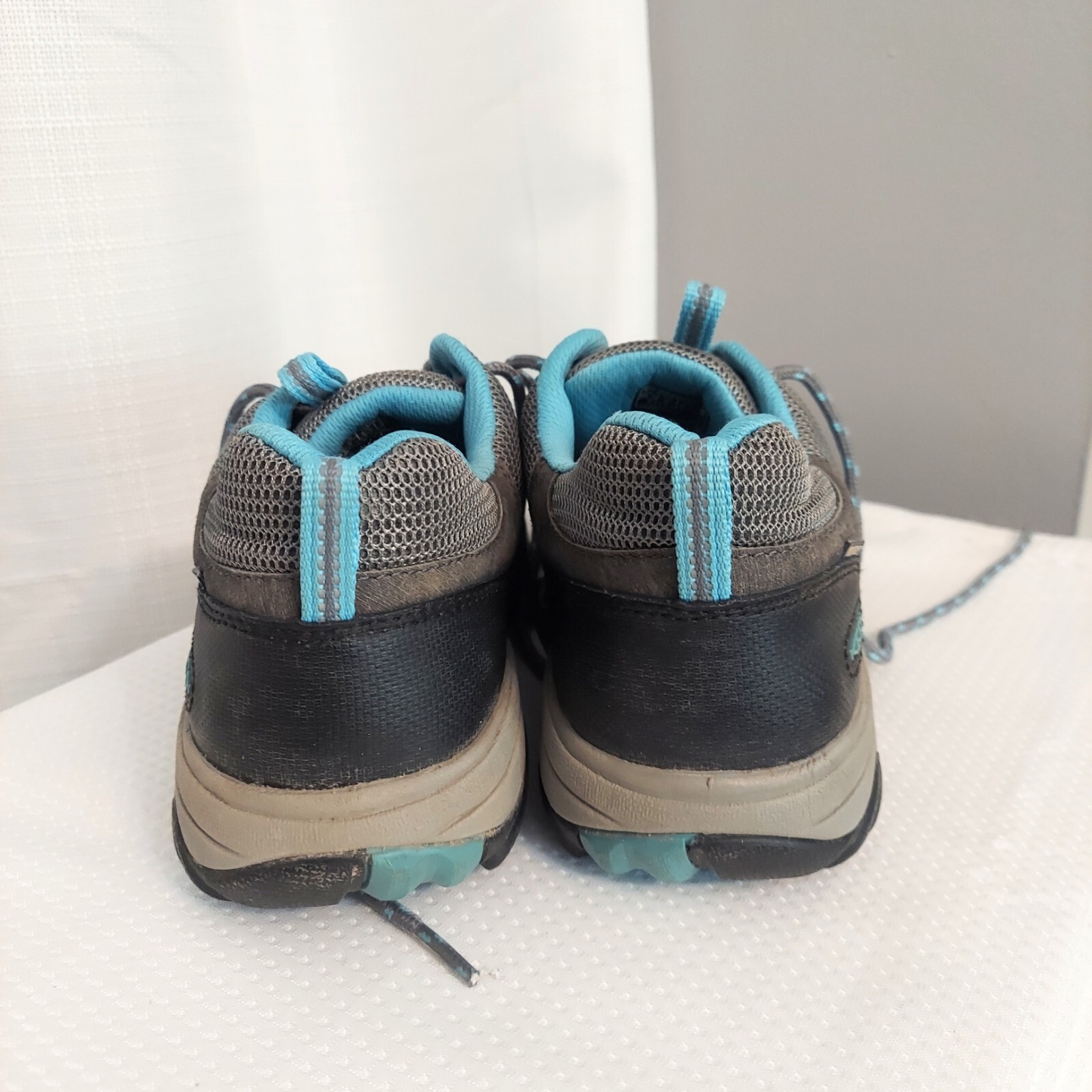 Scarpe da trekking Keen Catalogo taglia 9 stringate top basse 1008830 grigie all'aperto