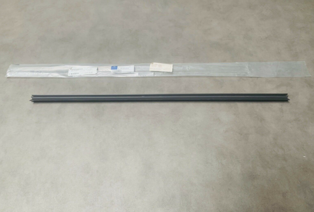 MB A W169 Dichtungsschiene für Fenster vorne innen, A1697253365