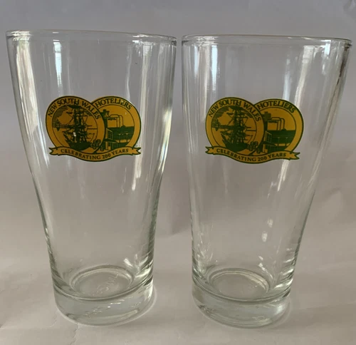 Collector Vintage Bar 200 YEARS NEW SOUTH WALES HOTELIERS Beer Glasses - Picture 1 of 2