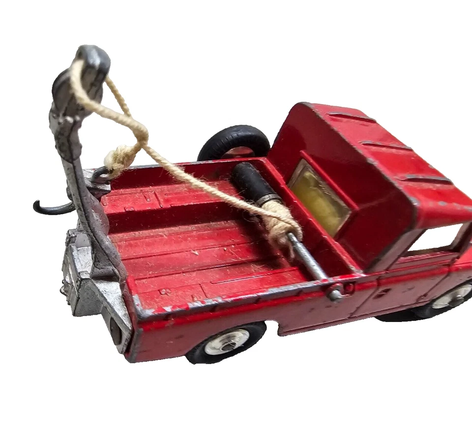 Vintage Corgi Toys Red Diecast Land Rover 109 Breakdown Wrecker Tow Truck #417 - Image 2 of 4