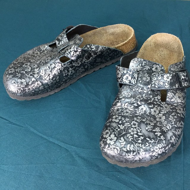 Used Birkenstock Papillio Metallic Silver Floral Print Clog Sandals Womens sz 7 | eBay
