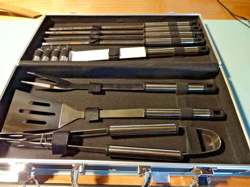 LEED 1400-32BK BBQ GRILL MASTERNSET AS SHOWN! - Picture 2 of 5