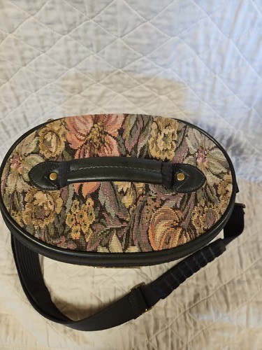 VTG American Tourister Floral Tapestry Cosmetic Shoulder Carry On Luggage Bag - Picture 7 of 17