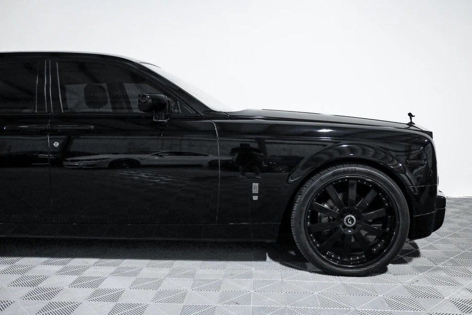 Rolls-Royce Phantom 2006 Foto 3 de 4