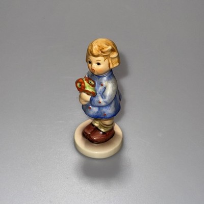 Vintage Goebel Hummel Ceramic Figurine Girl w/ Flower Bouquet