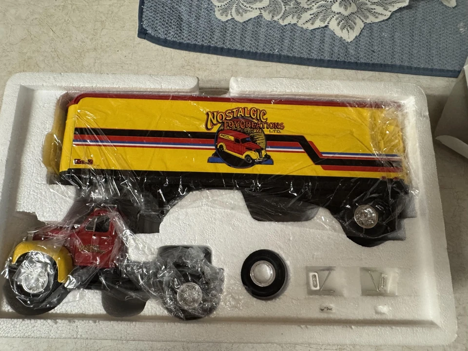 Винтажный 1960 Mack B-61 трактор прицеп 1/34 литой First Gear в коробке игрушка грузовик - Изображение 3 из 4
