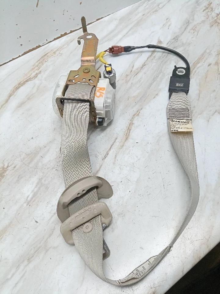 Used Front Right Seat Belt Front fits: 2006 Subaru Legacy passenger retractor Fr Foto 2 de 4
