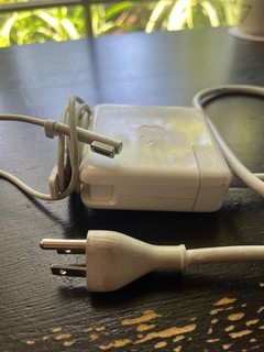 Apple 85W MagSafe Power Adapter Charger
