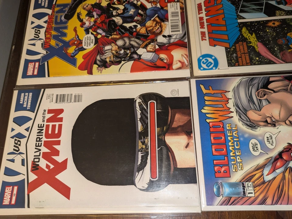 Mixed Lot Of 7 Marvel & DC Comics In Sleeves, Teen Titans, X-Men, & More! - Image 3 of 4
