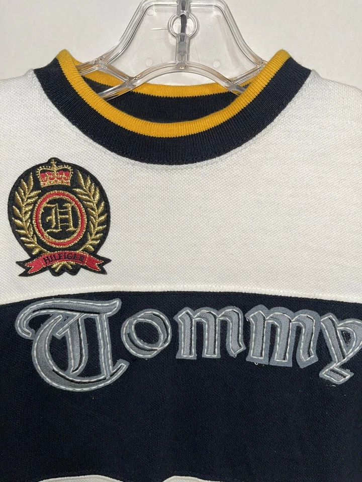 Suéter pulôver masculino Tommy Hilfiger gola redonda brasão soletrado médio varejo $45 novo com etiquetas - Imagem 2 de 4