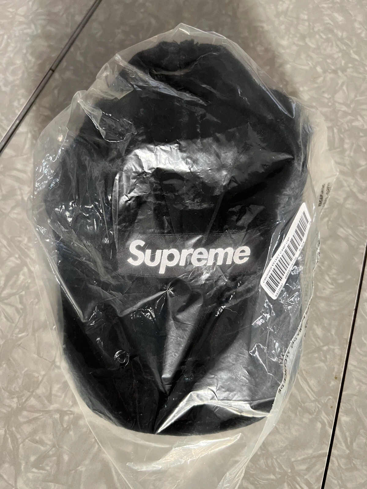 Capuchon de camp en velours écrasé Supreme Ss22 noir