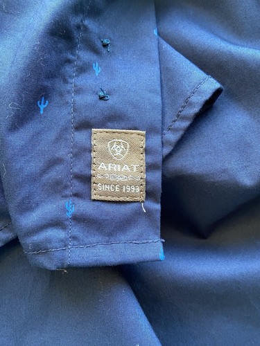 Ariat Mens Pollerd Dark Blue Button Down Shirt Fitted Western Cactus Print NWT - Picture 8 of 12