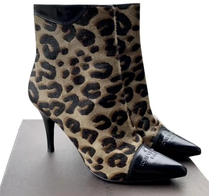 Botines LOUIS VUITTON estampado Leopart Foto 2 de 4