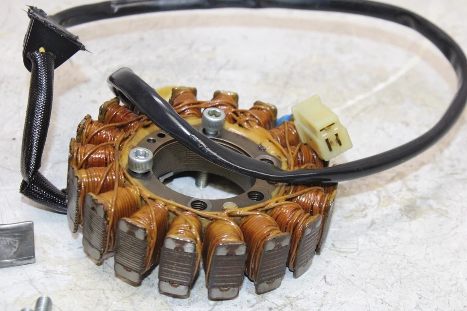 95-98 HONDA CBR600F3 OEM GENERADOR DE ESTATOR ALTERNADOR MAGNÉTICO Foto 2 de 4