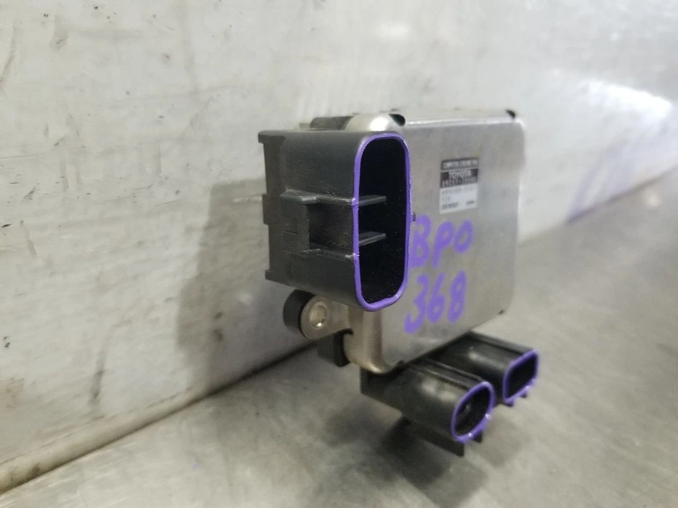 05 2005 LEXUS LS430 ОХЛАЖДЕНИЯ ВЕНТИЛЯТОР УПРАВЛЕНИЯ МОДУЛЬ 8925730040 - Изображение 3 из 4